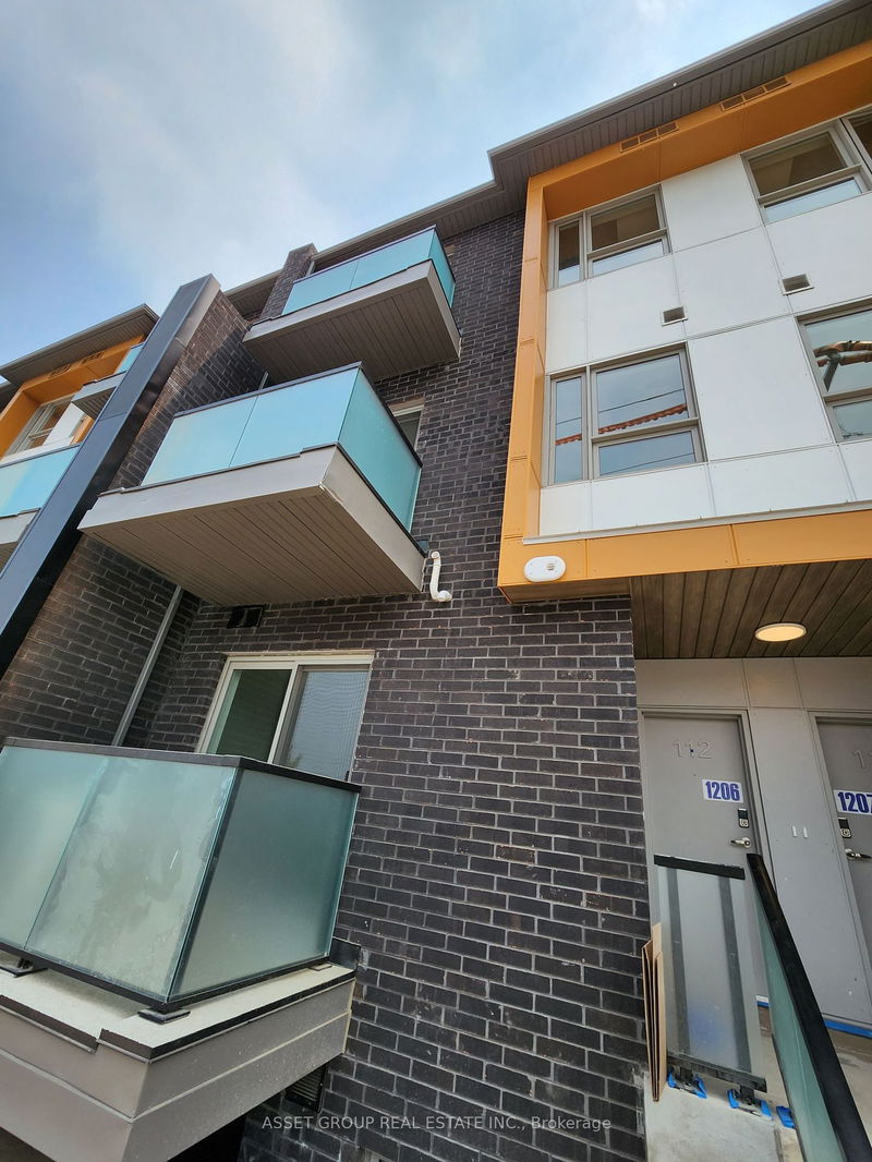 home for lease on 112-1081 Danforth Road