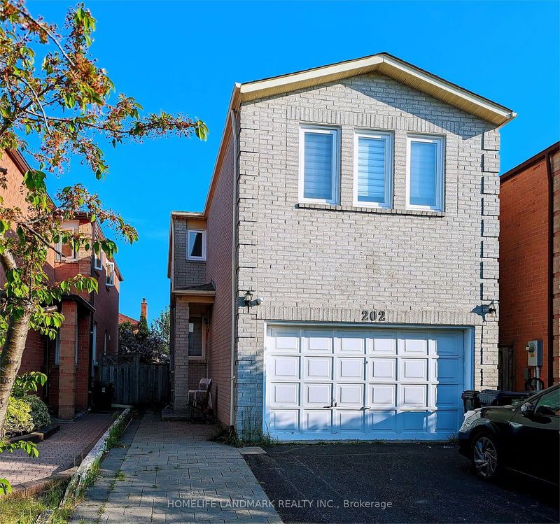 home for lease on 202 Roxanne Crescent