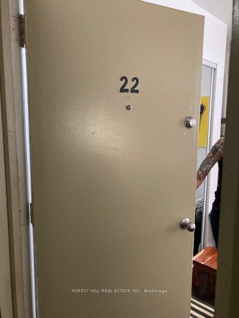home for lease on 22-849 Broadview Avenue E