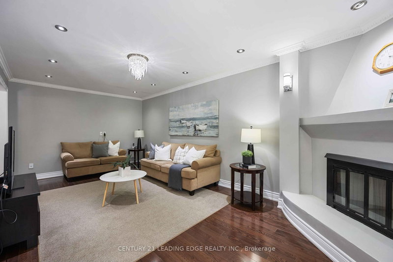 11 Carisbrooke Sq, Toronto, M1B 4M2 | Image 2