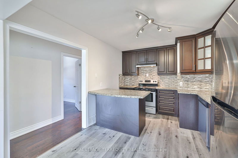 13 Bardwell Cres  Toronto, M1R 1E1 | Image 13