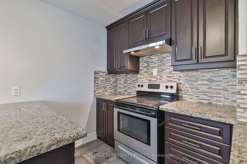 13 Bardwell Cres  Toronto, M1R 1E1 | Image 15