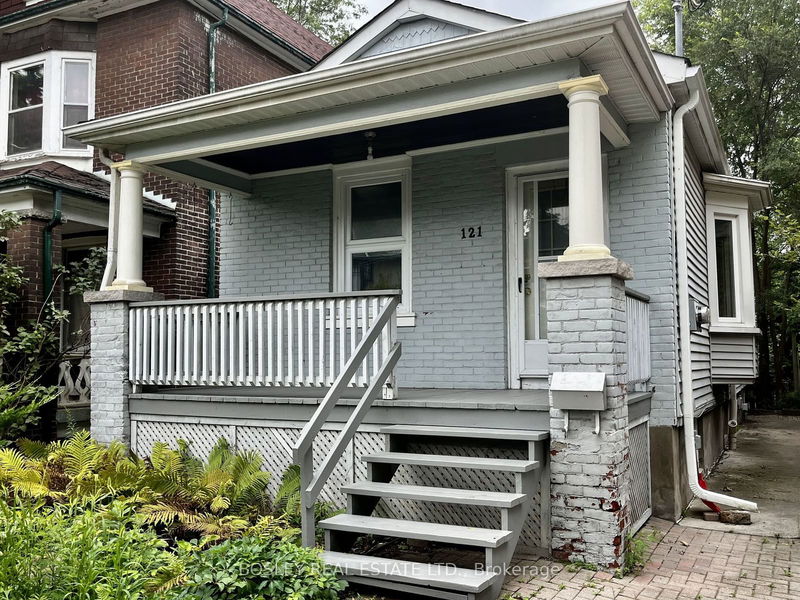 home for lease on 121 Harcourt Avenue