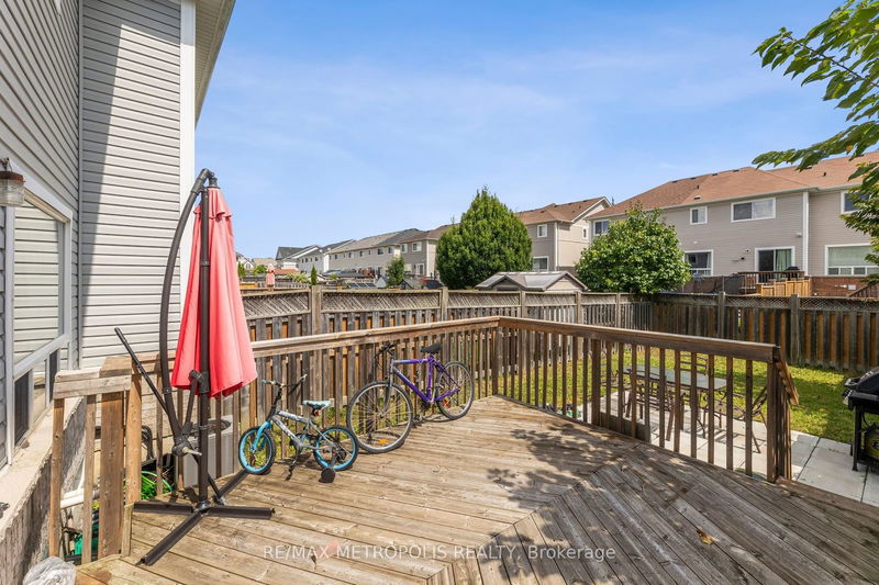 1523 Glenbourne Dr  Oshawa, L1K 0M5 | Image 28