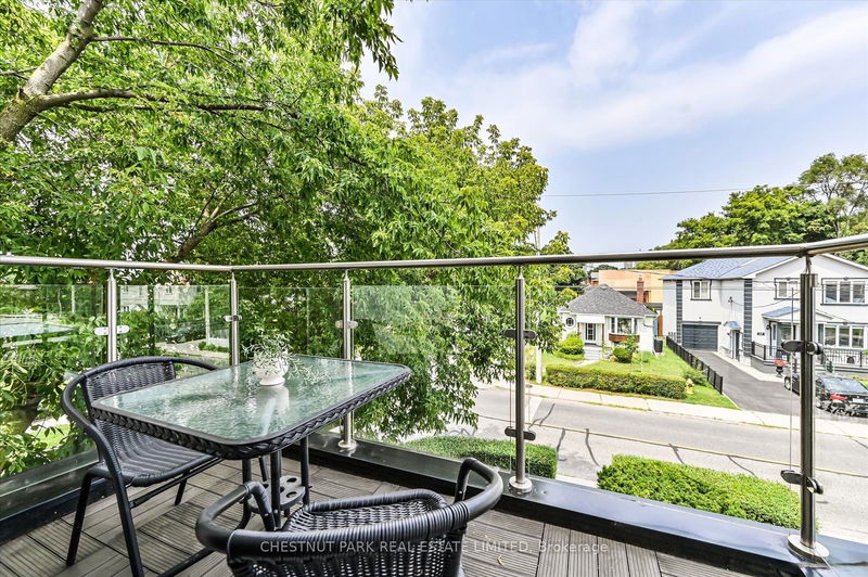 9 Plains Rd  Toronto, M4J 2P9 | Image 25