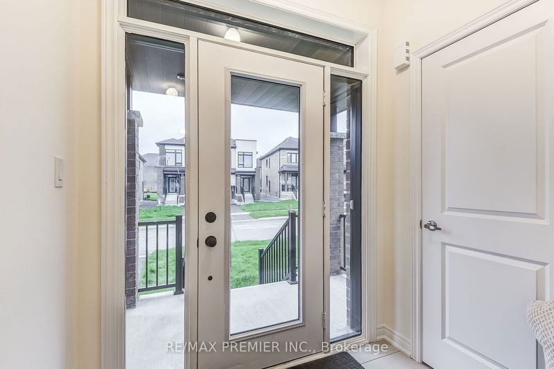 116 Armilia Pl  Whitby, L1P 0P7 | Image 7