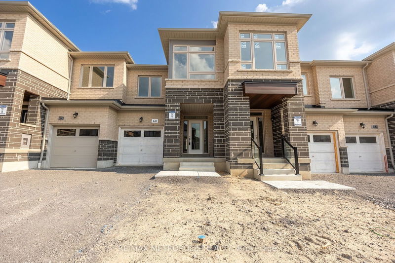 home for lease on 60 Mountainside Crescent