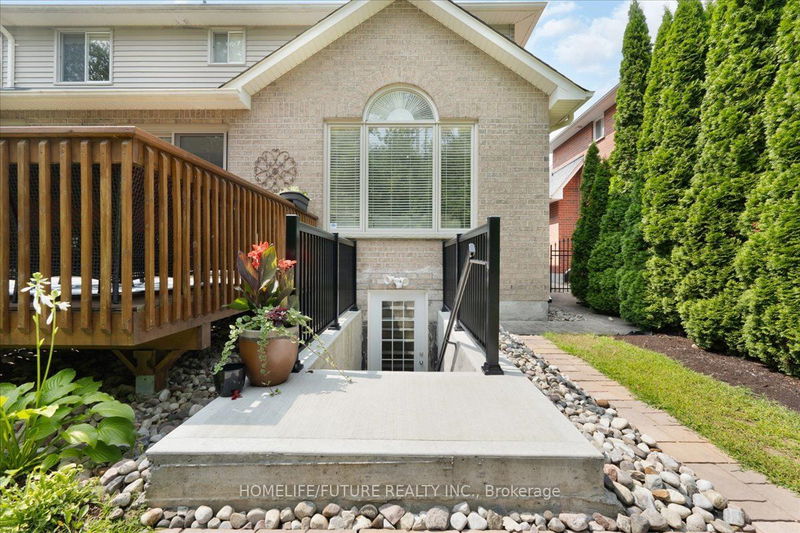 27 Pebblebrook Cres  Whitby, L1R 3P4 | Image 35