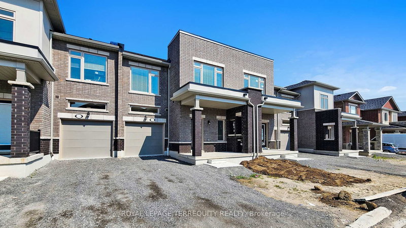 1112 Cameo St, Pickering, L1X 2R2 | Image 2