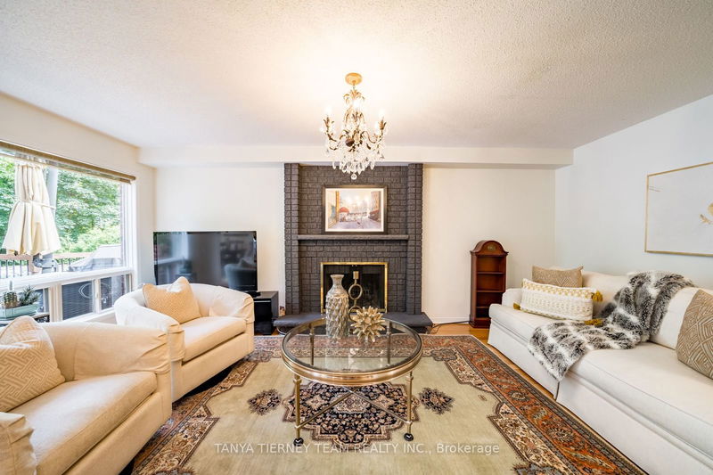 2331 Strathmore Cres  Pickering, L1X 2H2 | Image 17