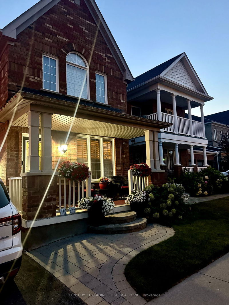 home for lease on 6 Dunwell Crescent