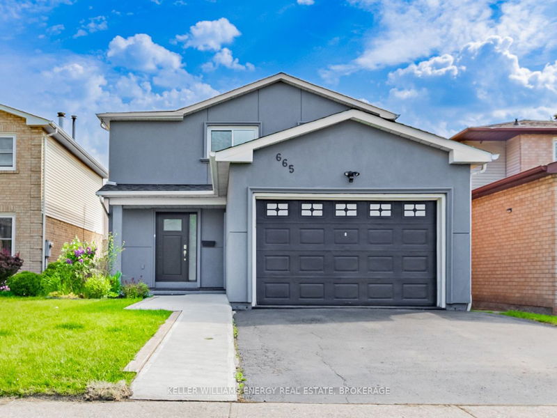 home for lease on Unit 2-665 Monarch Avenue