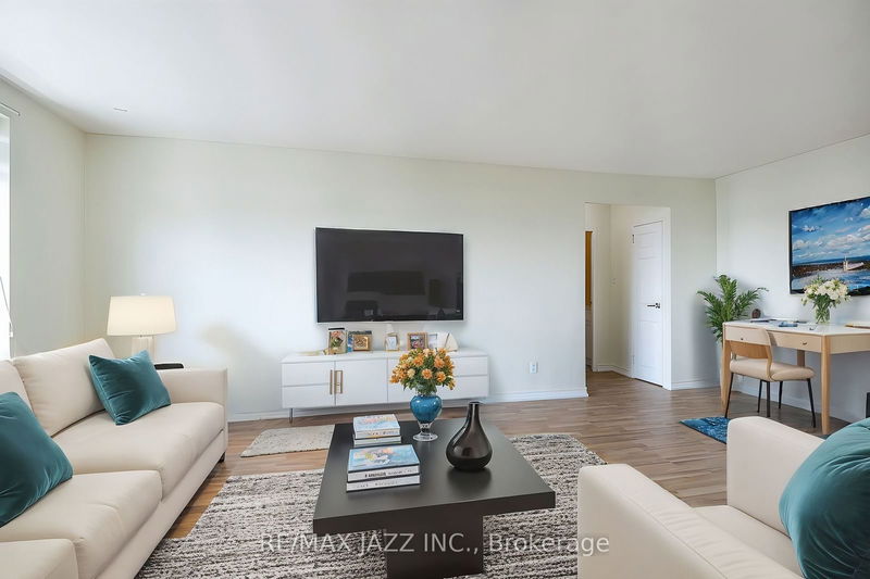  708 - 825 Kennedy Rd  Toronto, M1K 2E6 | Image 6