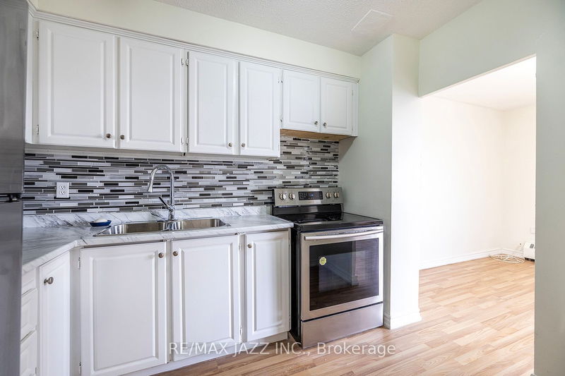  708 - 825 Kennedy Rd  Toronto, M1K 2E6 | Image 9