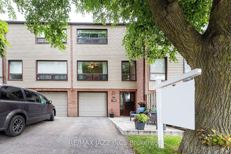 home for sale on 11-11 The Bridle Path
