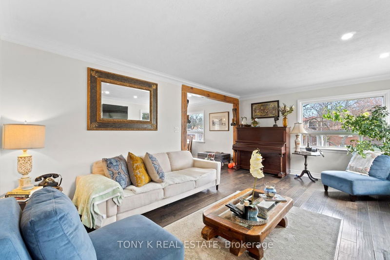 42 Anson Ave  Toronto, M1M 1X3 | Image 2