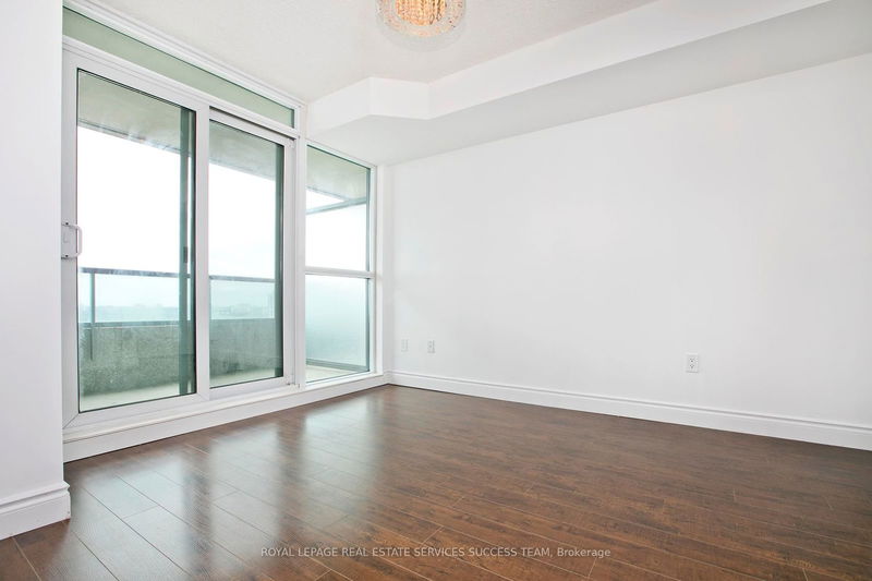  2001 - 50 Brian Harrison Way  Toronto, M1P 5J4 | Image 14