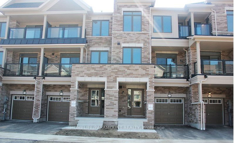 home for lease on 1986 Cameron Lott Crescent