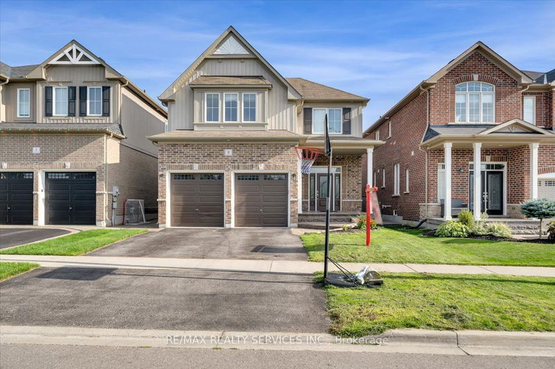 11 Elmer Adams Dr  Clarington, L1E 0G8 | Image 1