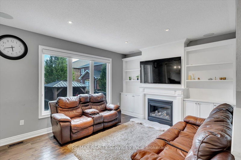 11 Elmer Adams Dr  Clarington, L1E 0G8 | Image 11