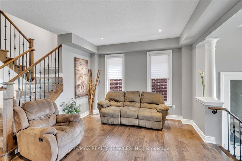 11 Elmer Adams Dr  Clarington, L1E 0G8 | Image 7