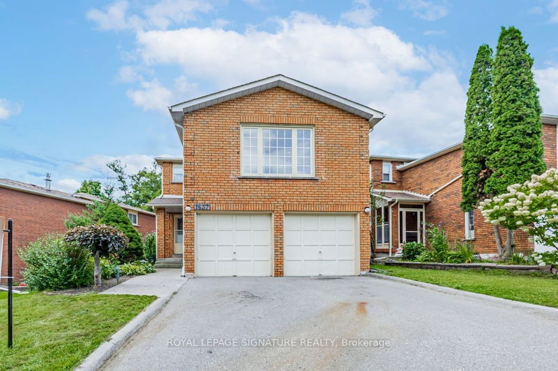 1637 Beaton Way  Pickering, L1X 1X8 | Image 1