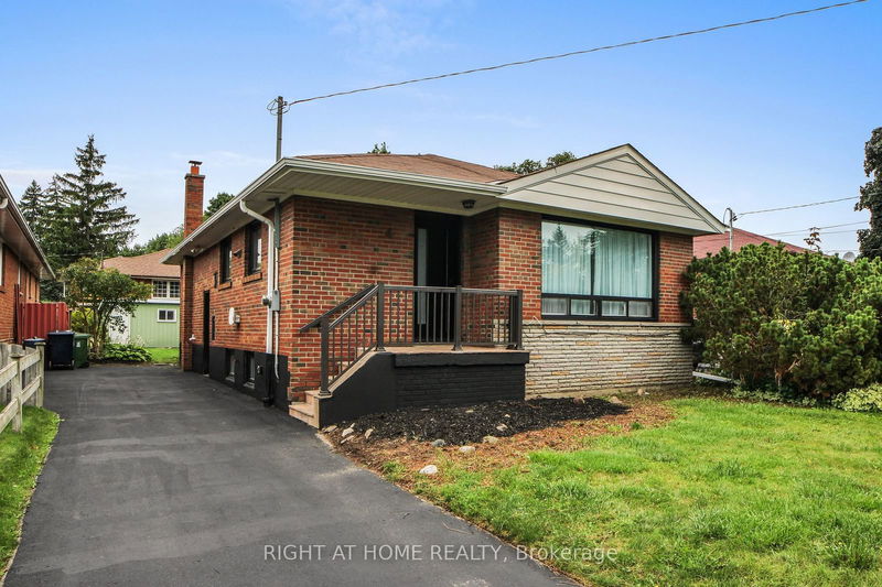 4 Barnes Cres W Toronto, M1G 1Z9 | Image 1