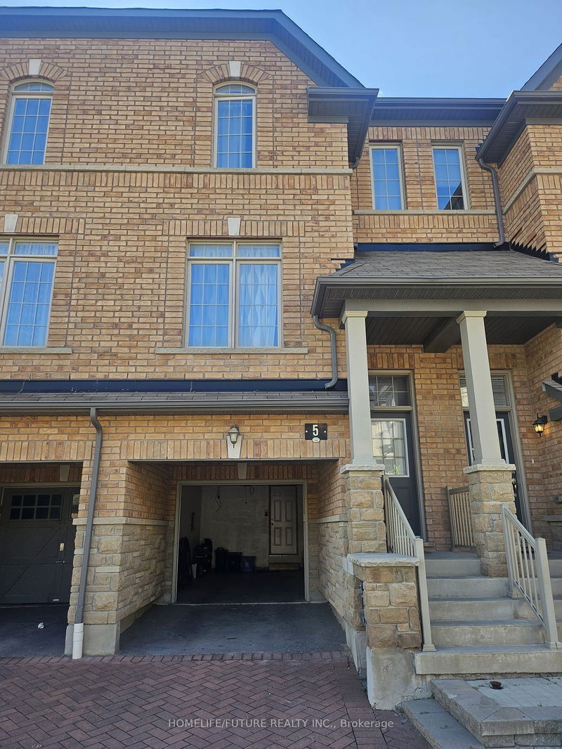 home for lease on 5-285 Finch Avenue
