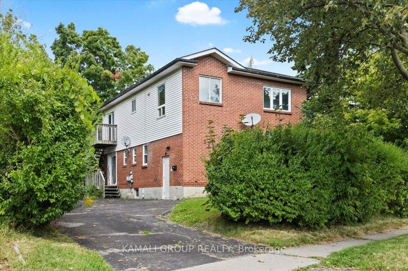 home for lease on Upper-380 Phillip Murray Avenue