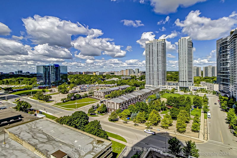  1410 - 125 Village Green Sq W Toronto, M1S 0G3 | Image 4