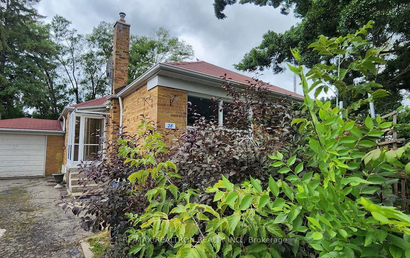 home for lease on Bsmnt-28 Greylawn Crescent