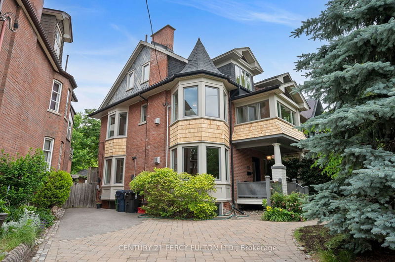 home for lease on 22 Columbine Avenue