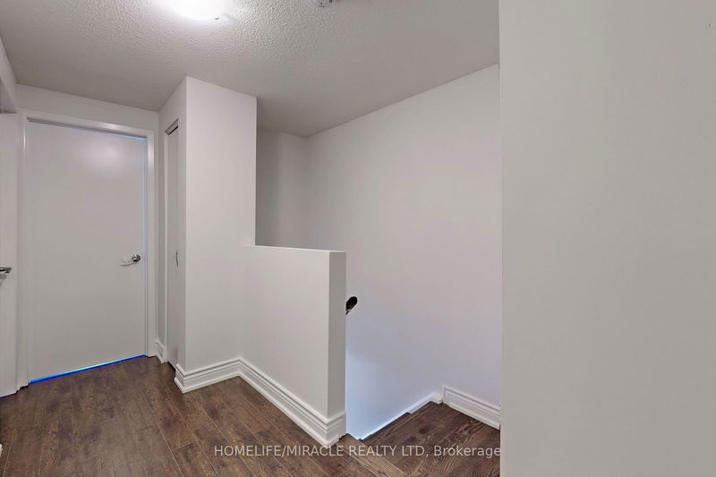 58 Crittenden Sq  Toronto, M1B 1V1 | Image 13