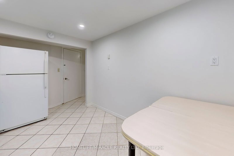 58 Crittenden Sq  Toronto, M1B 1V1 | Image 31