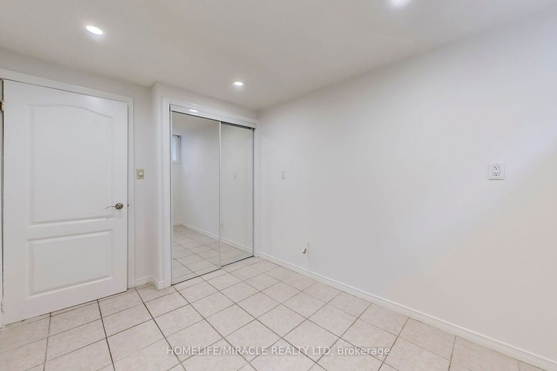 58 Crittenden Sq  Toronto, M1B 1V1 | Image 35