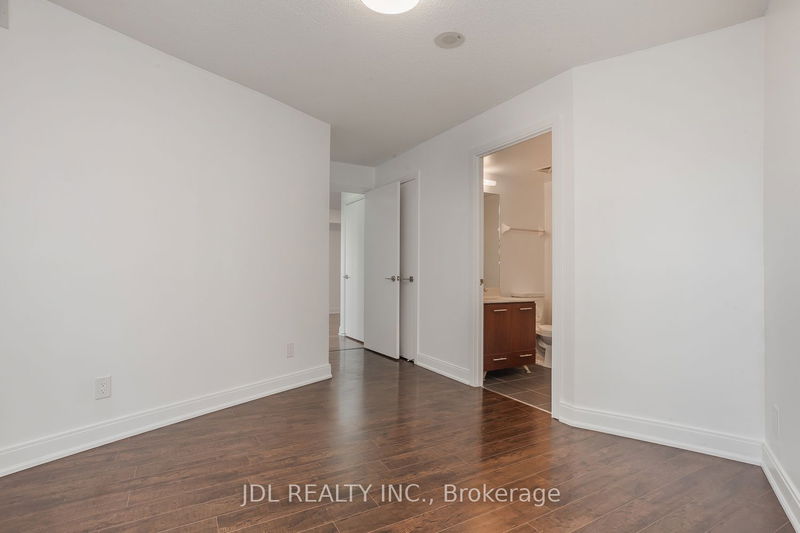  3211 - 125 Village Green Sq  Toronto, M1S 0G3 | Image 19