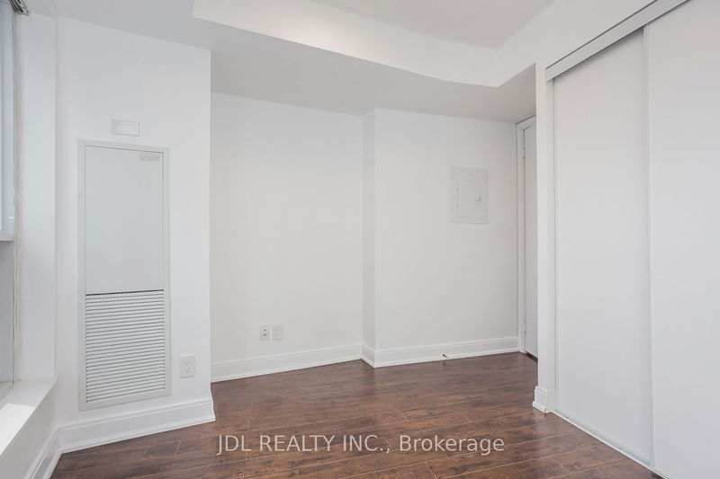  3211 - 125 Village Green Sq  Toronto, M1S 0G3 | Image 25