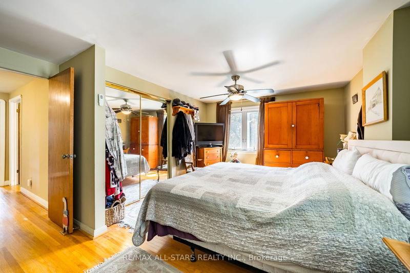 14 Granard Blvd  Toronto, M1M 2E1 | Image 25