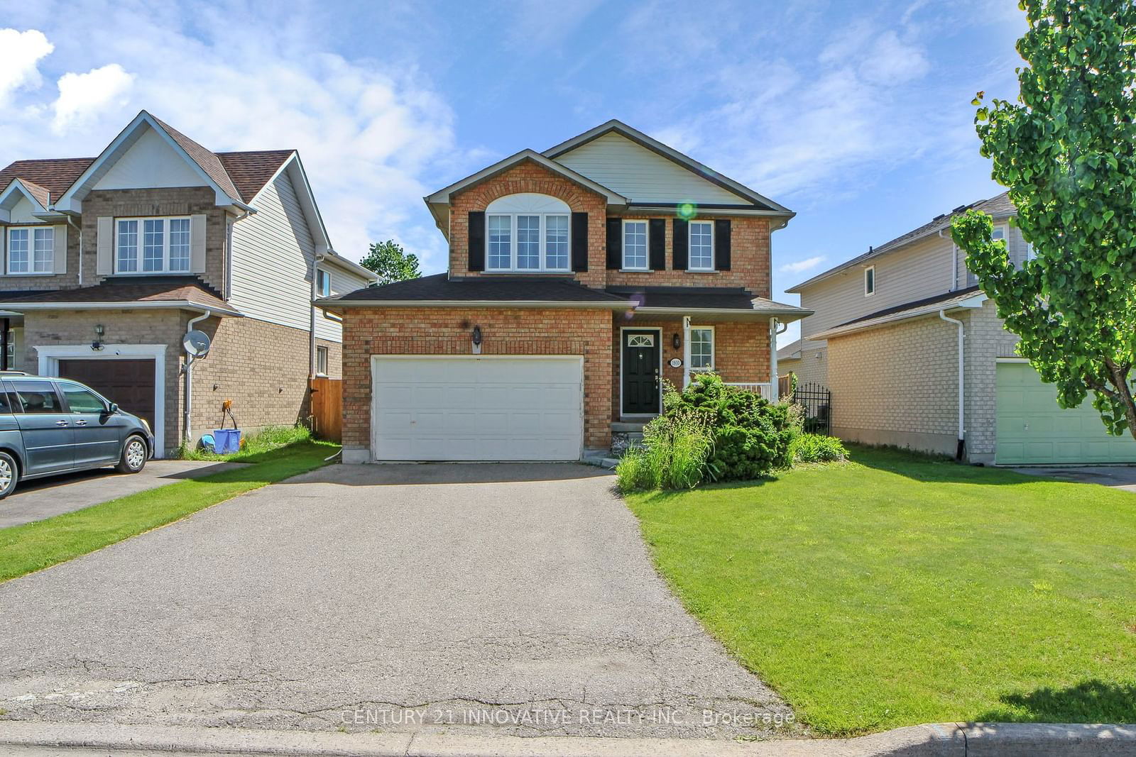 Building at 1910 Dalhousie Crescent, Oshawa, Samac