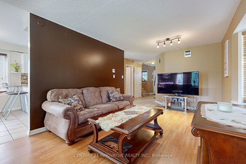 1910 Dalhousie Cres  Oshawa, L1G 8C4 | Image 13