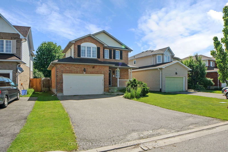 1910 Dalhousie Cres  Oshawa, L1G 8C4 | Image 2