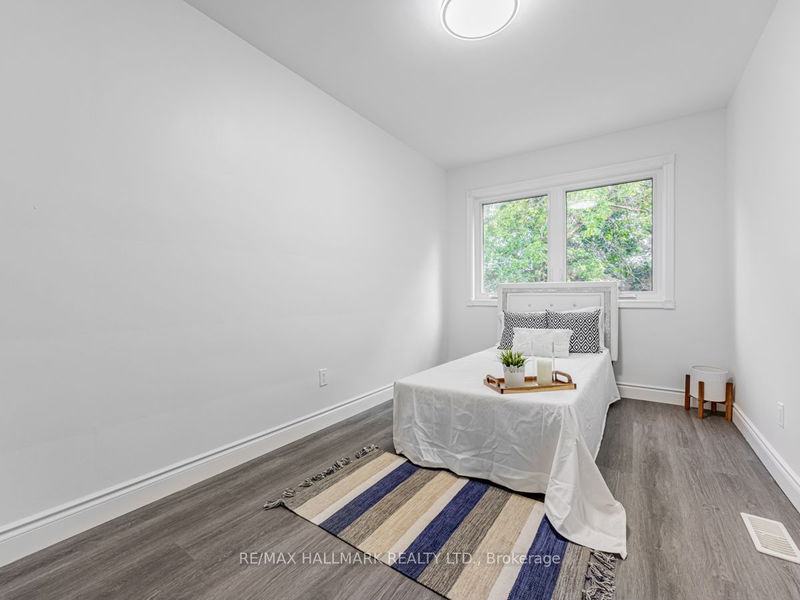 33 Wishing Well Dr  Toronto, M1T 1H9 | Image 15