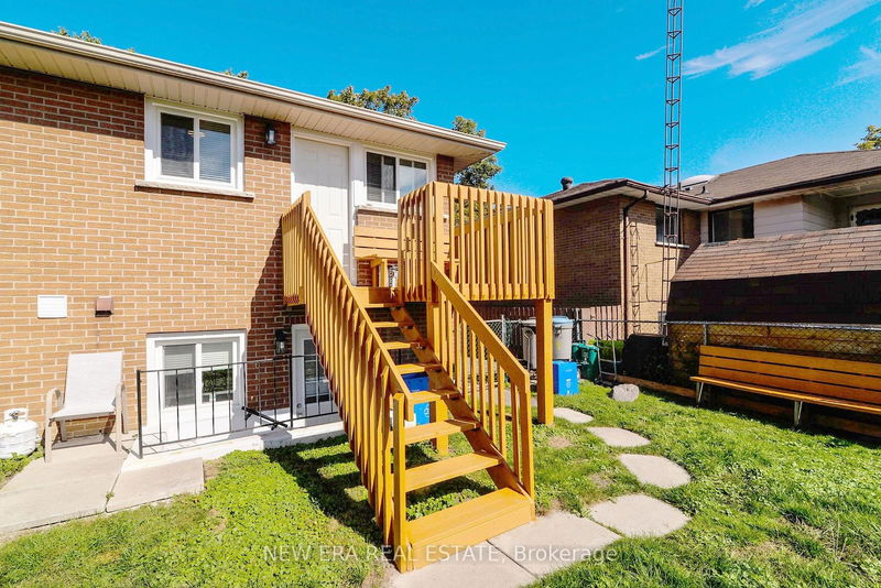 361 Dwight Ave  Oshawa, L1J 1K8 | Image 22