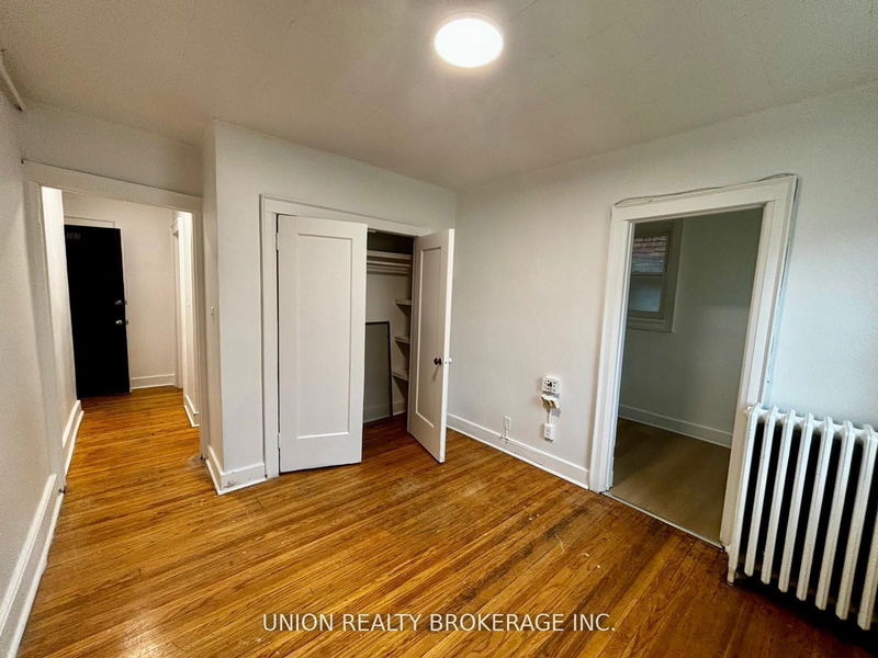home for lease on 102-2405 Queen Street E