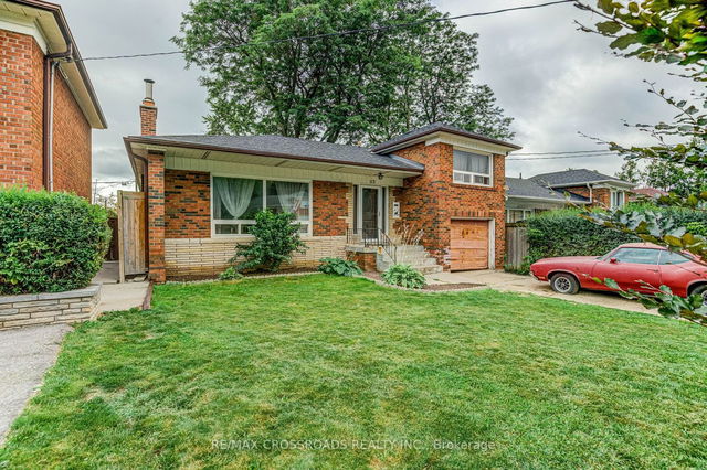 113 Bertrand Avenue
