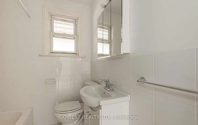 126 Barker Ave  Toronto, M4C 2N9 | Image 24