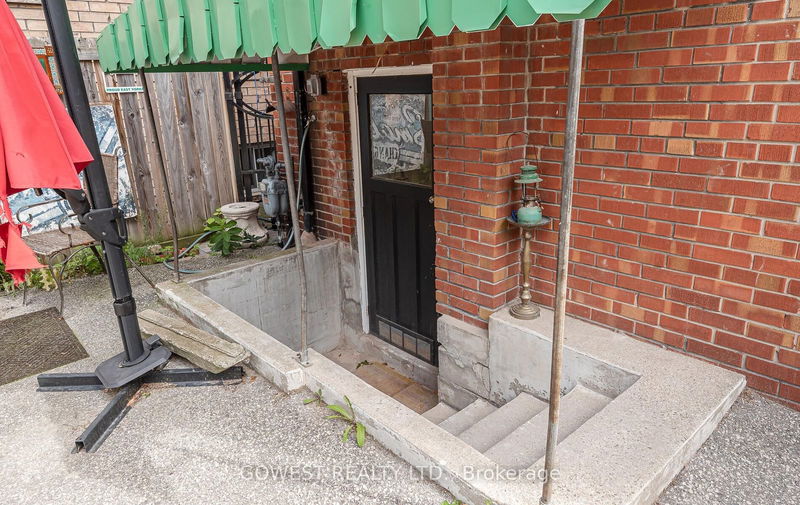 126 Barker Ave  Toronto, M4C 2N9 | Image 37