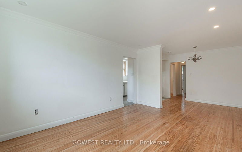 126 Barker Ave  Toronto, M4C 2N9 | Image 4