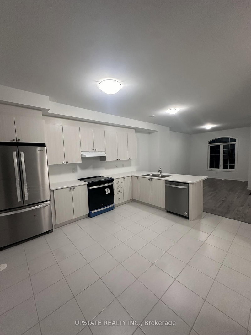 17 Selfridge Way, Whitby, L1N 0N9 | Image 2