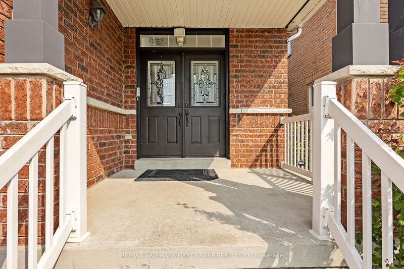 494 Rougewalk Dr  Pickering, L1X 0A1 | Image 3